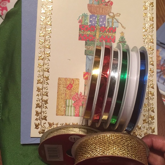 39-piece NWT BOGO holiday cards/envelopes & ribbon - Picture 8 of 13